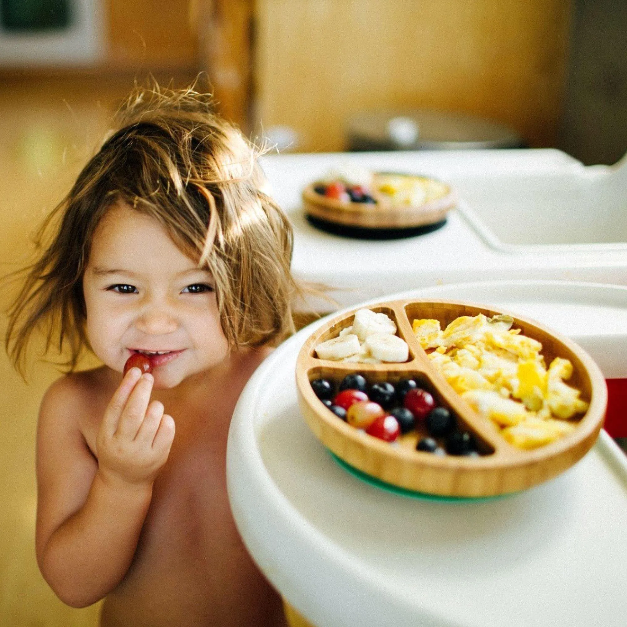 Avanchy Bamboo Suction Toddler Plate   Spoon - Magenta