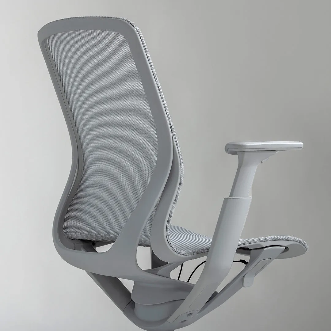 Desky Echo Modern Office Chair