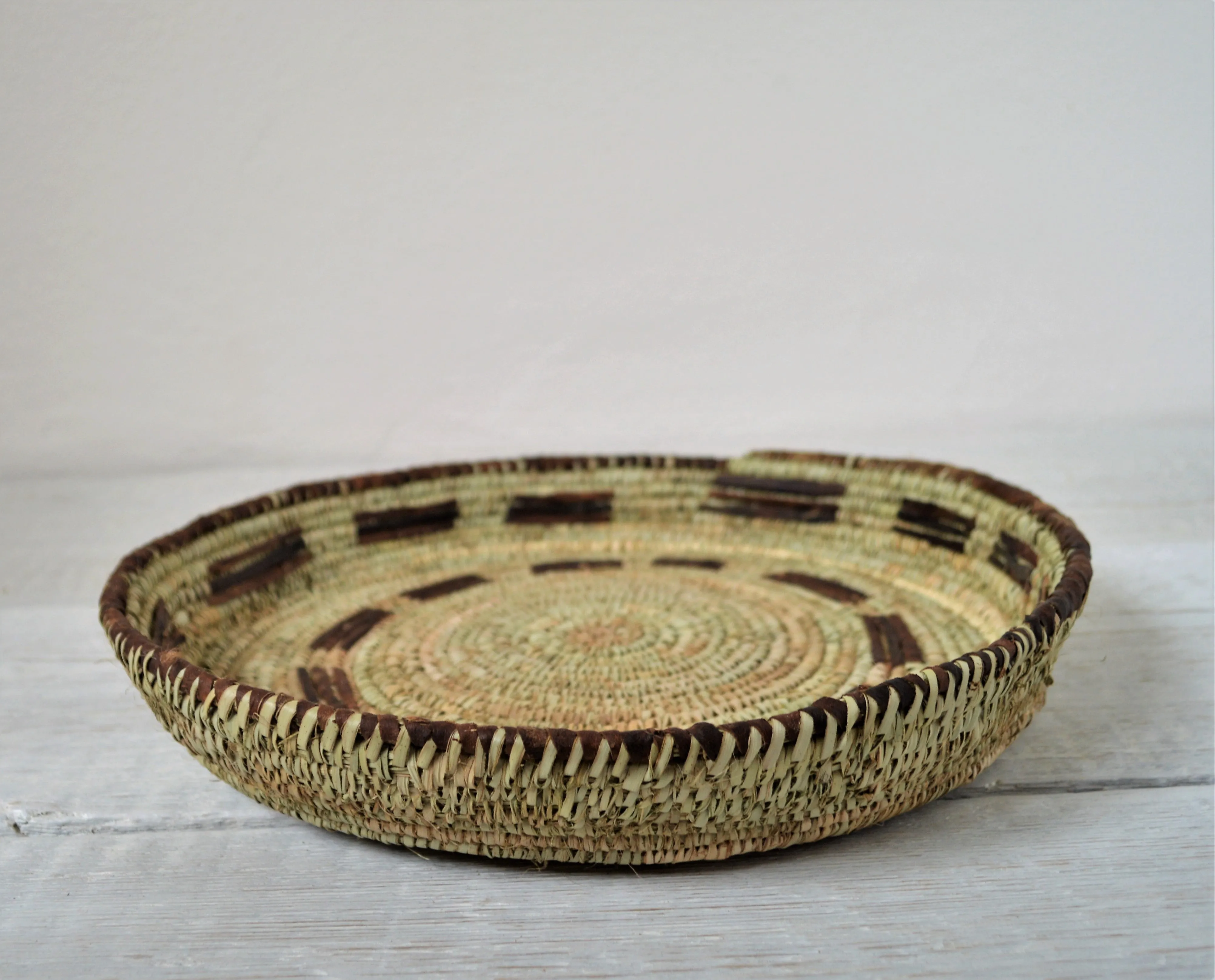 Handwoven Decor Plate, Tribal palm leaves and straw basket