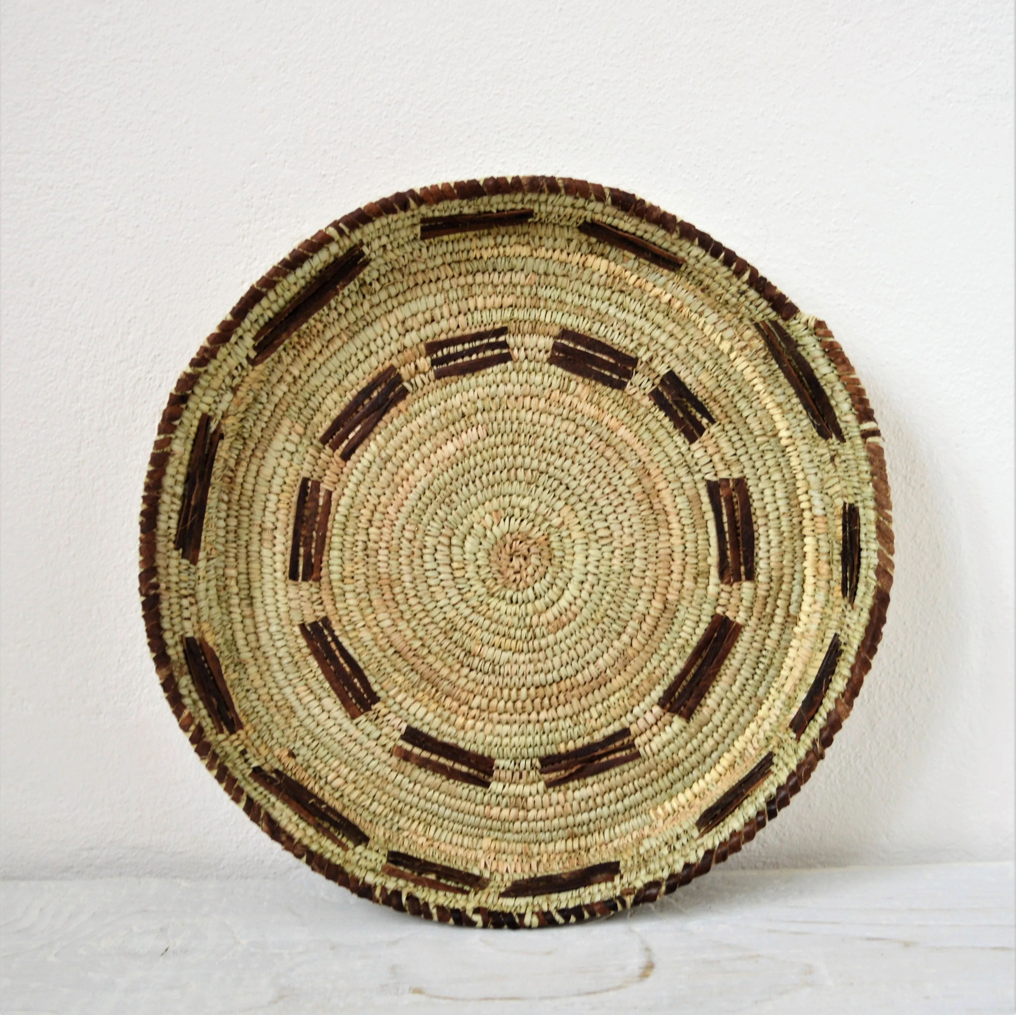 Handwoven Decor Plate, Tribal palm leaves and straw basket