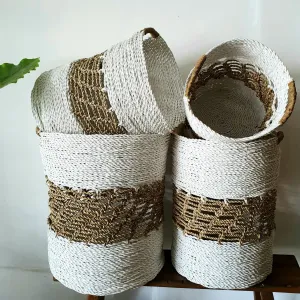 Set 4 Woven Straw Grass And White Raffia Basket